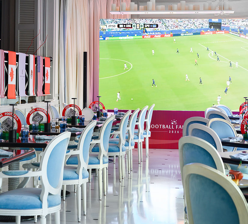 Gulf Weekly Football cheer at Ritz-Carlton