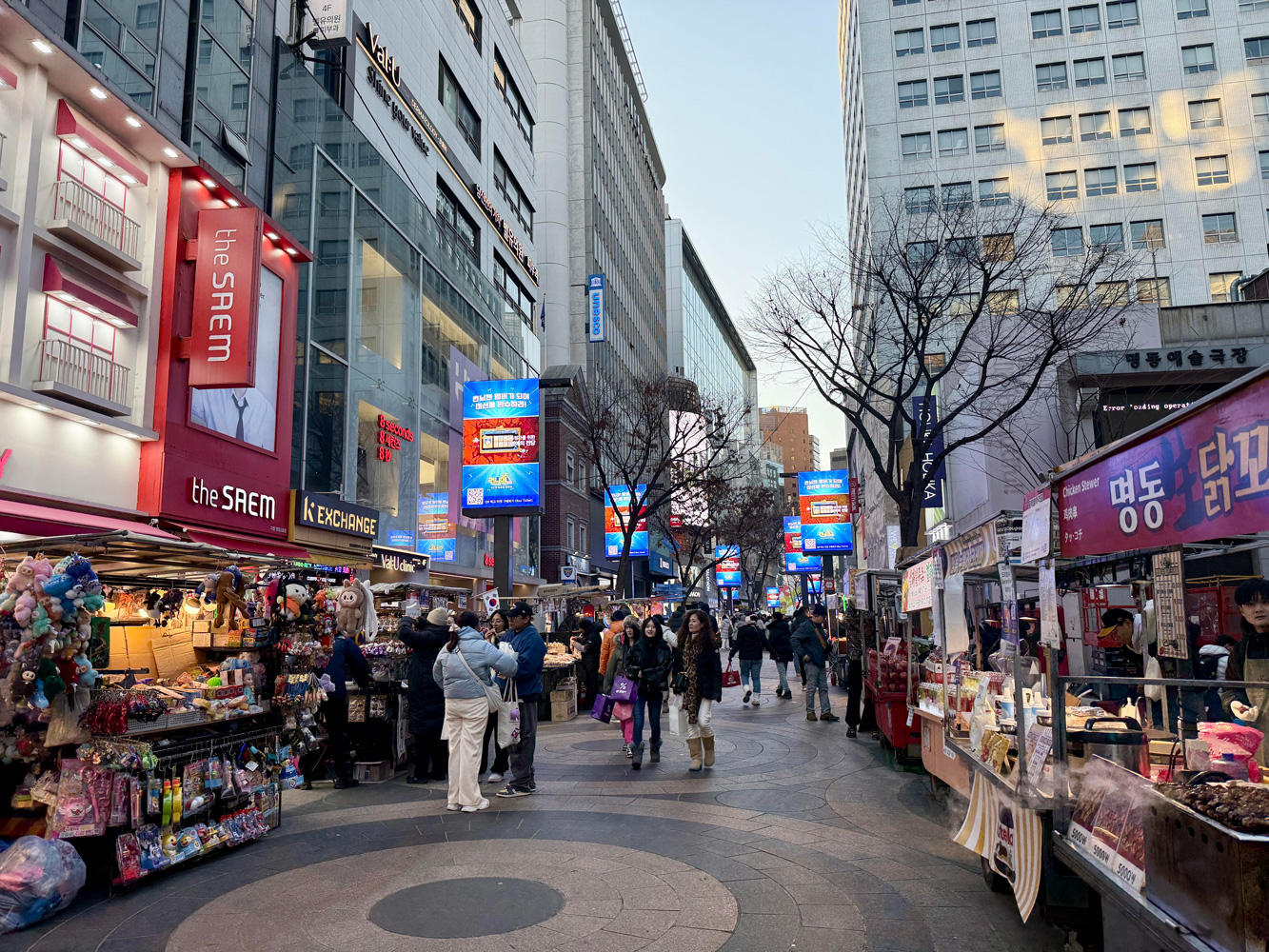 Korea posts record tourism surplus