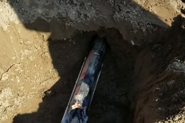 GE demonstrates giant earthworm tunnelling robot