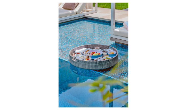 Elevated poolside breakfast 