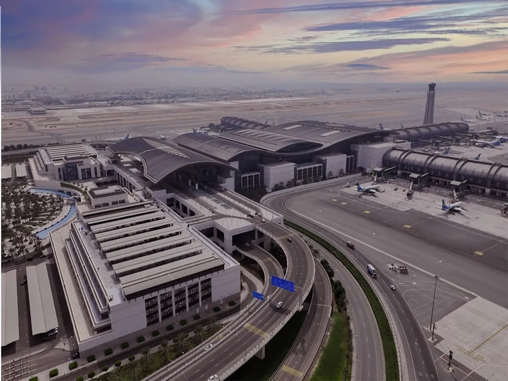 CAA marks Muscat Airport's 7th and Salalah Airport's 10th anniversaries