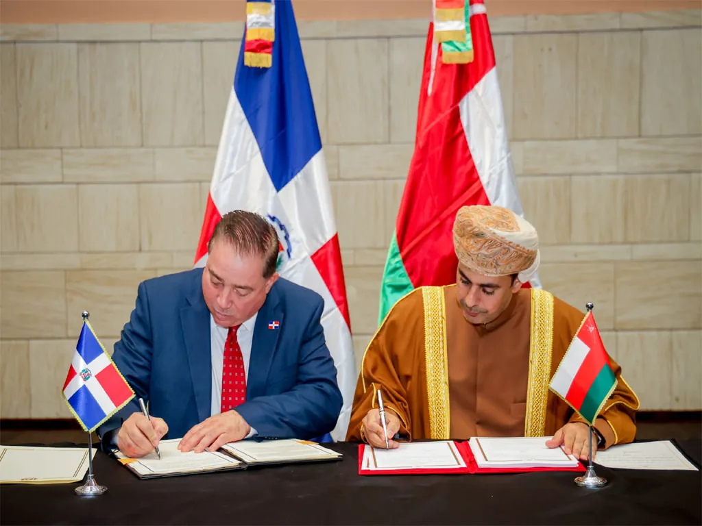 Oman signs four air transport service agreements