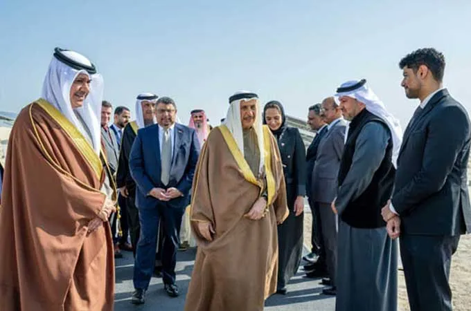 Bahrain lays foundation stone for 100MW Al Dur solar project