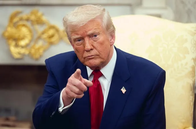 Trump says Iran told him it is in a 'state of collapse', wants Strait opening 