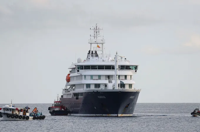 94 evacuated from cruise ship hit by hantavirus outbrea
