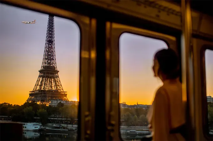 Etihad Airways increases A380 services to Paris, expands to three daily flights