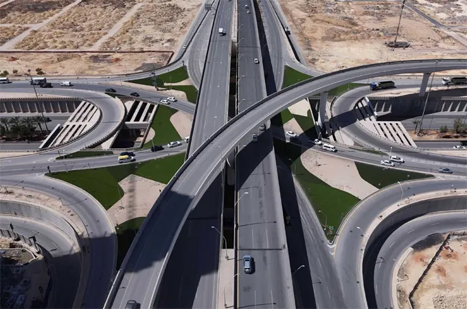 RCRC commences construction of seven bridges in Riyadh