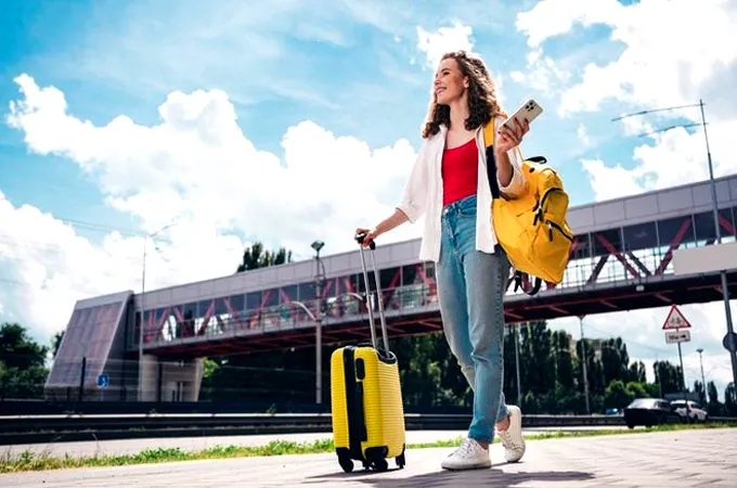 Summer travel boom fuels increase in online booking scams, says expert