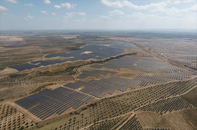 Eni’s Plenitude begins output from new 200 MW solar block in Spain