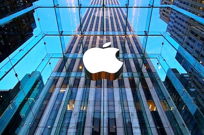 Apple plans price hike amid memory chip shortages