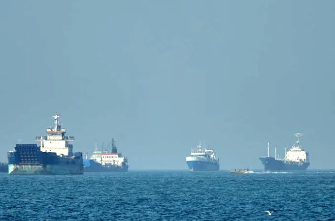 Oman readies temporary shipping corridor through Strait of Hormuz
