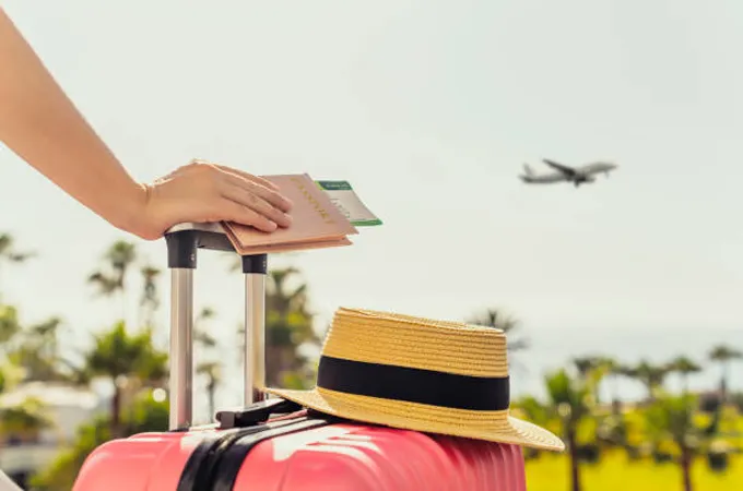 Tourism growth continues but risks are rising: OECD