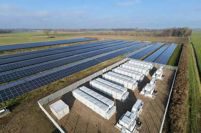 Vopak invests $262m in Dutch battery storage expansion