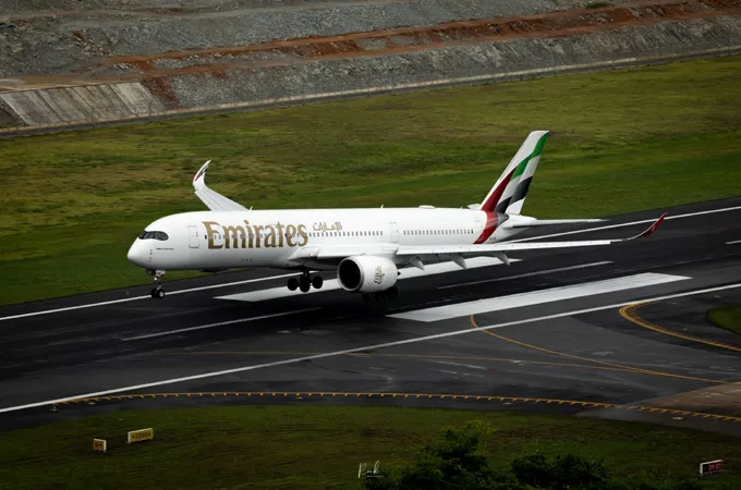  Emirates adds third daily Dubai–Phuket flight with A350
