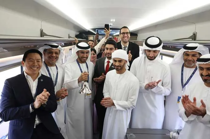 ADX celebrates new derivatives contract trading aboard Etihad Rail