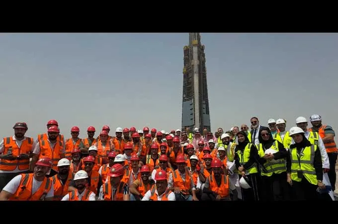 Jeddah Tower hits 430m mark on path to becoming world's tallest