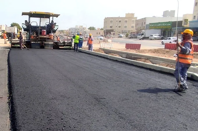 Road dualisation work advances on key Oman highway project