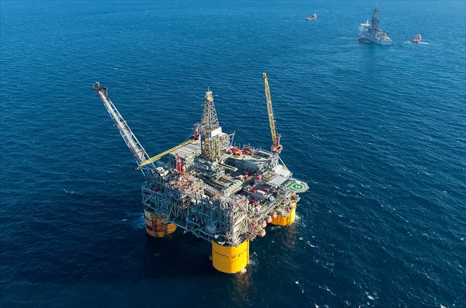 Shell agrees $720m sale of Cyprus gas stake to MOL Group