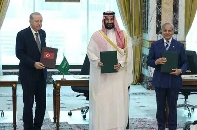 Saudi Arabia, Türkiye and Pakistan sign pact declaring 'attack on one an attack on all'