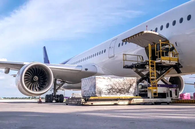 Mideast conflict, EU rules weigh on global air cargo market in July