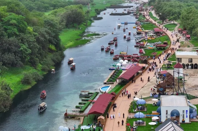 Dhofar Khareef visitors rise 6.9pc to 472,449 in 2026