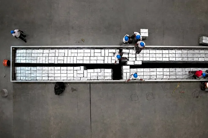 UAE’s largest galvanising kettle nears commissioning at Abu Dhabi’s KEZAD
