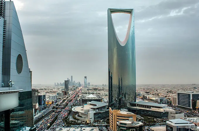 Saudi economy contracts 4.8% in Q2 as oil output slumps