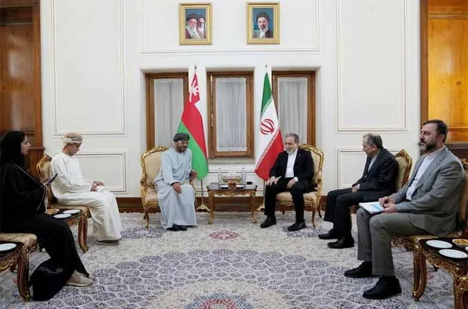 Oman, Iran discuss safe navigation through the Strait of Hormuz