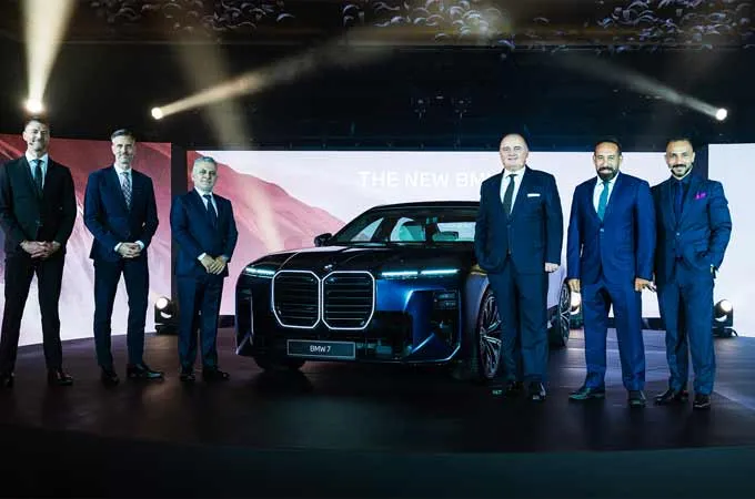 New BMW 7 Series offers advanced technology and refined comfort