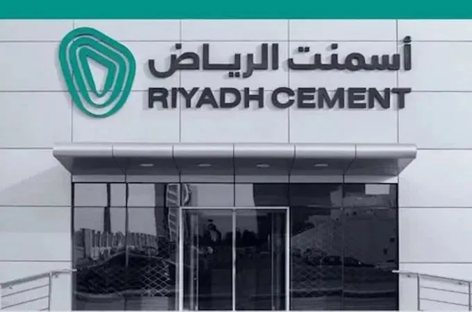 Riyadh Cement seals 25-year solar power deal with Samana Energy