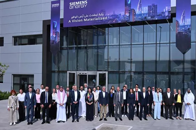 Siemens Energy’s supervisory and executive boards meet at Dammam Hub 