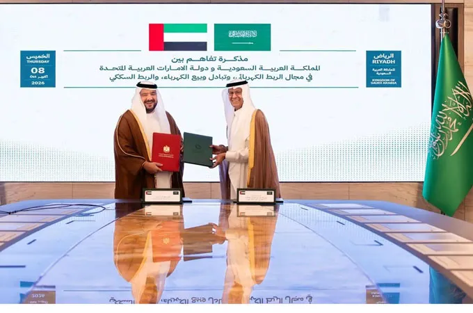Saudi, UAE ink deal to boost power grid and rail links