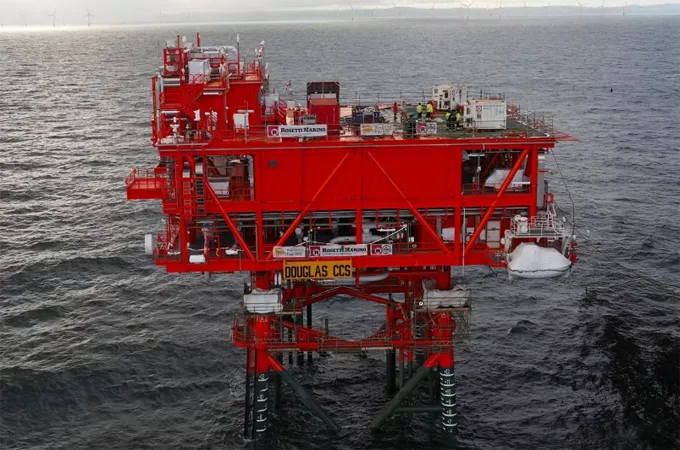 Eni, GIP complete installation of UK carbon capture platform