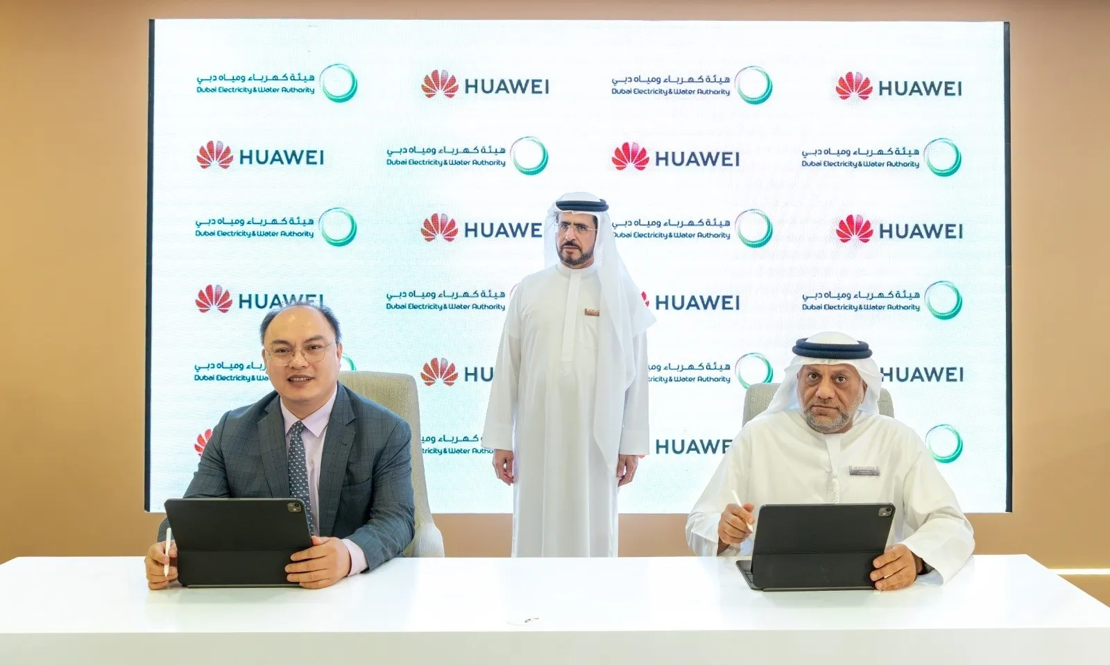 Dewa signs agreements with leading global entities 